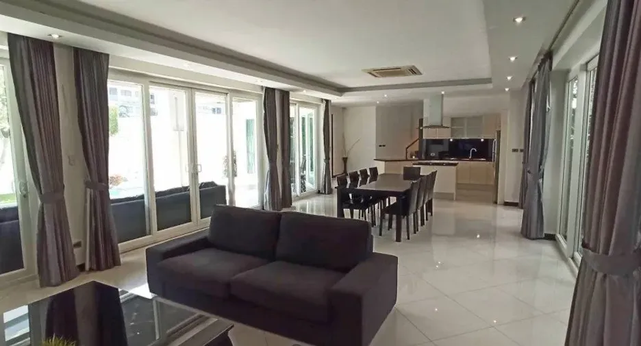 出售 4 卧室 独立屋 在 Bang Lamung, Chon Buri