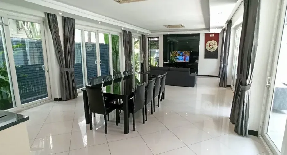 出售 4 卧室 独立屋 在 Bang Lamung, Chon Buri