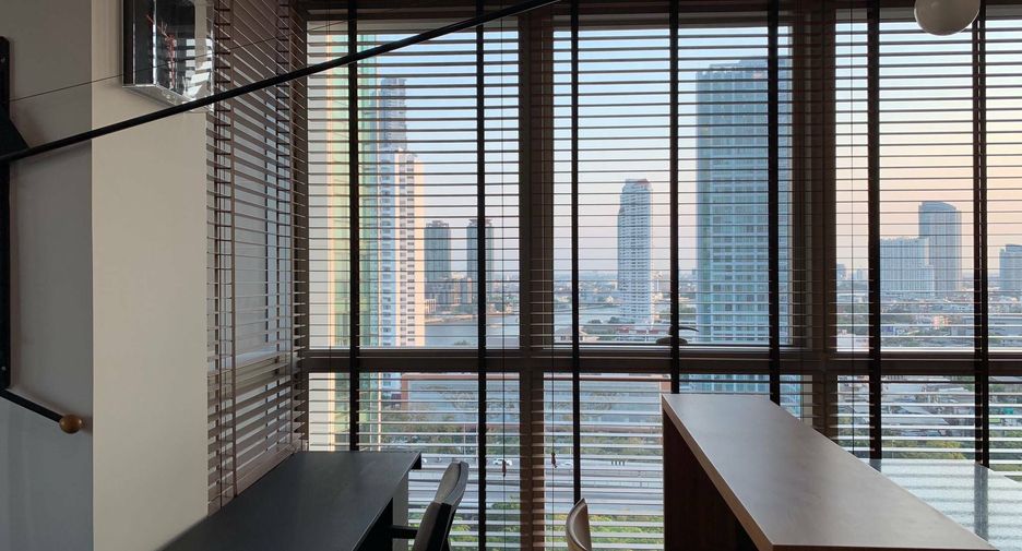 À vendre 2 chambres condo à Sathon, Bangkok