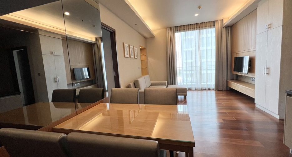 For rent 2 bedrooms condo in Watthana, Bangkok