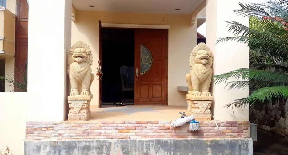 For sale 3 ベッドルーム house in Sattahip, Chonburi