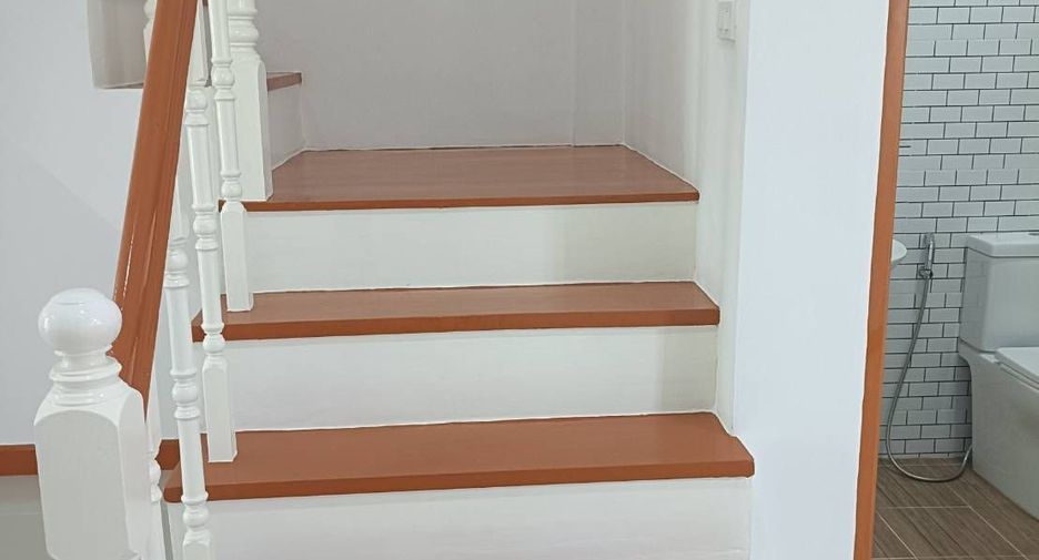 Casa adosada en venta de 2 habitaciones en Nong Chok, Bangkok