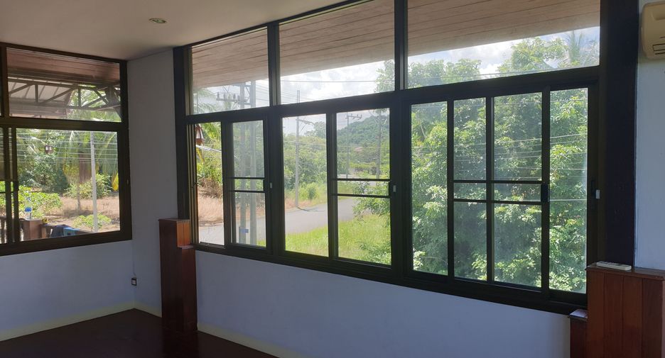 For sale and for rent 5 bedrooms house in Bang Lamung, Chonburi