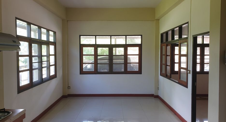 For sale and for rent 5 bedrooms house in Bang Lamung, Chonburi