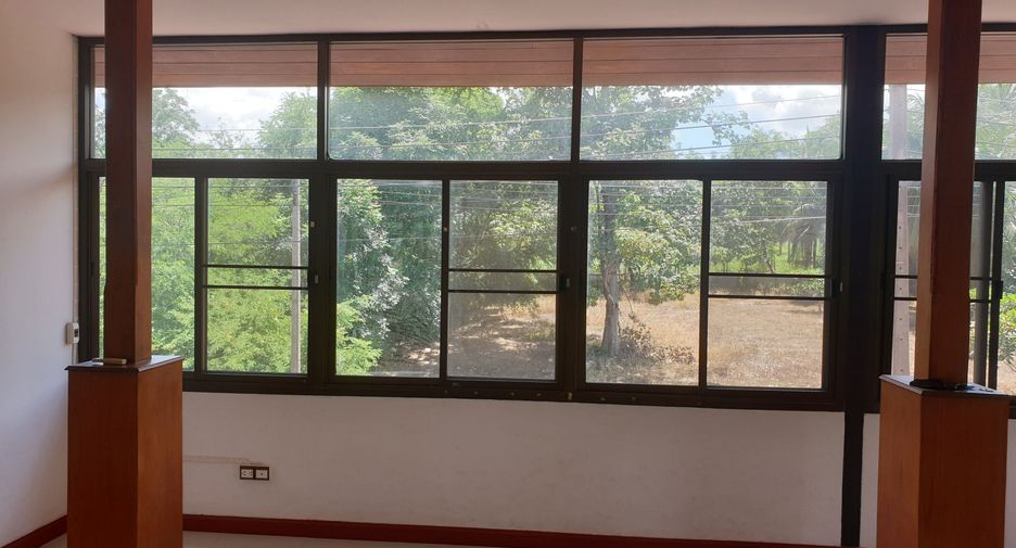 For sale and for rent 5 bedrooms house in Bang Lamung, Chonburi