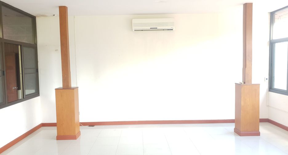 For sale and for rent 5 bedrooms house in Bang Lamung, Chonburi