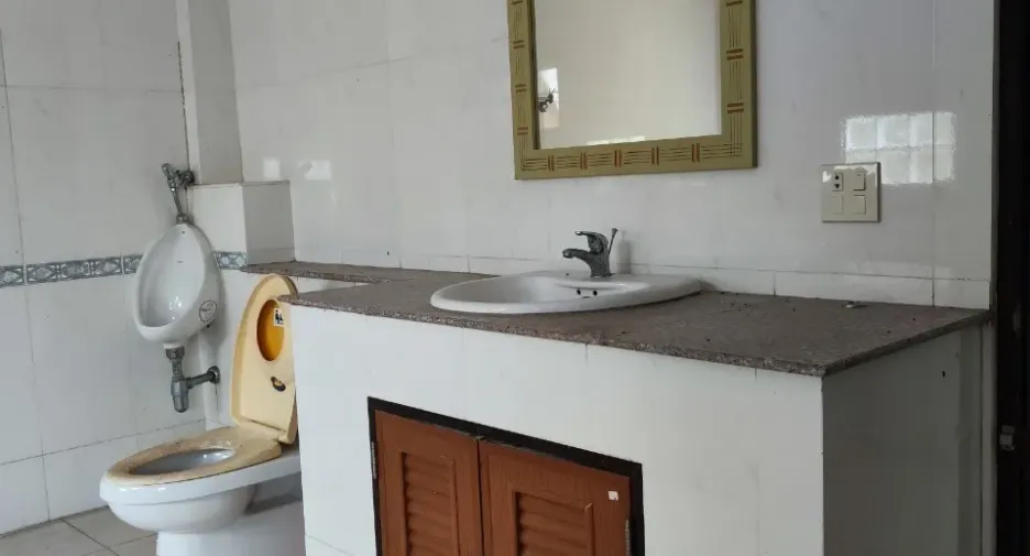 For sale and for rent 5 bedrooms house in Bang Lamung, Chonburi