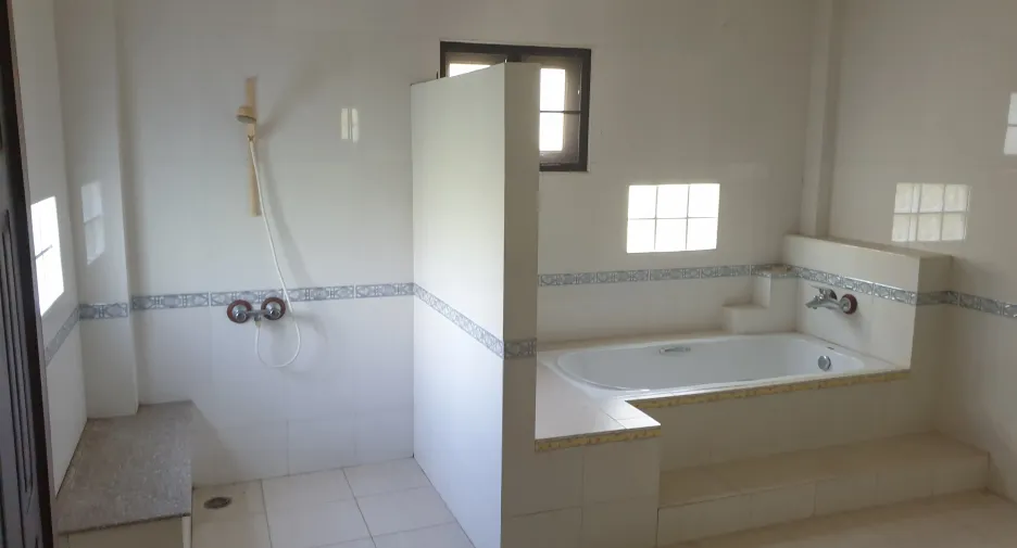 For sale and for rent 5 bedrooms house in Bang Lamung, Chonburi