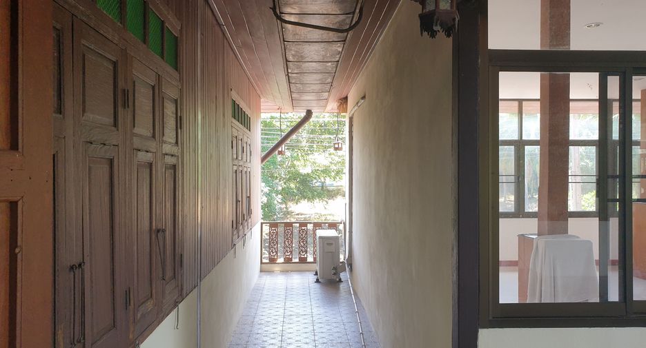 For sale and for rent 5 bedrooms house in Bang Lamung, Chonburi