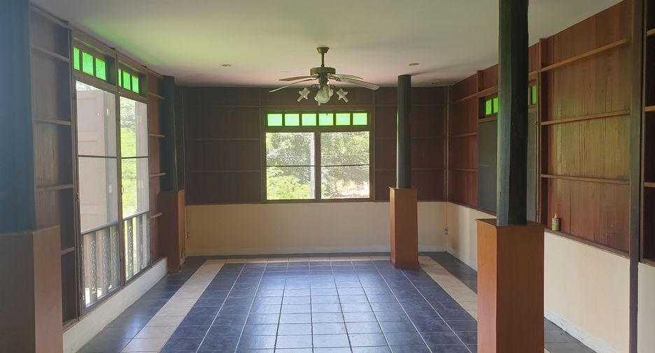 For sale and for rent 5 bedrooms house in Bang Lamung, Chonburi