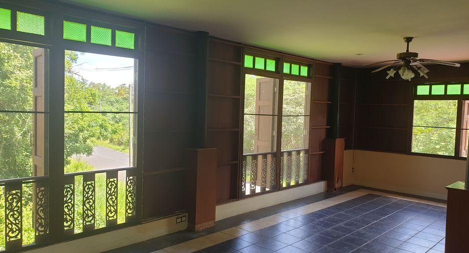 For sale and for rent 5 bedrooms house in Bang Lamung, Chonburi