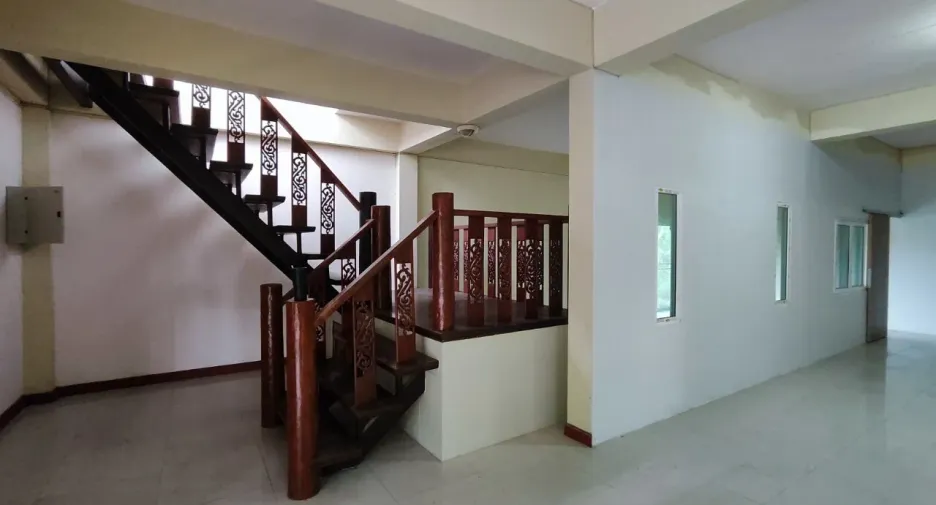 For sale and for rent 5 bedrooms house in Bang Lamung, Chonburi