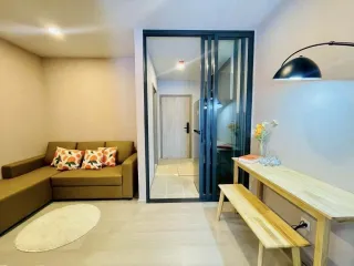 À louer studio condo à Phra Khanong, Bangkok