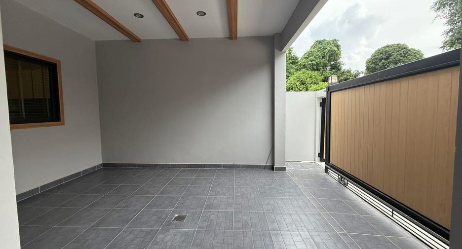 For rent 2 bedrooms villa in Mueang Phuket, Phuket