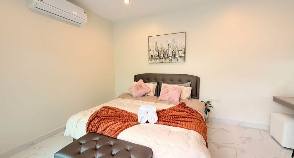 For rent 2 bedrooms villa in Mueang Phuket, Phuket