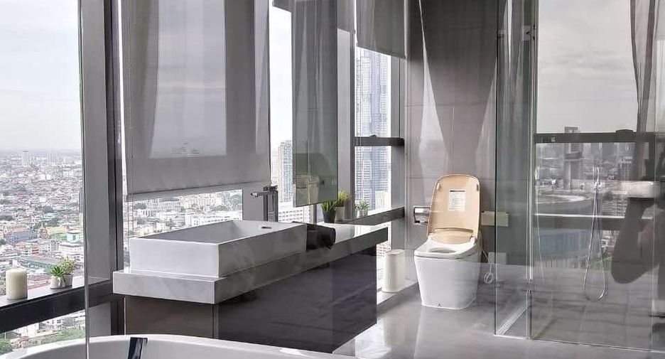 For rent 2 bedrooms condo in Sathon, Bangkok