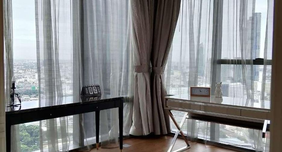 For rent 2 bedrooms condo in Sathon, Bangkok