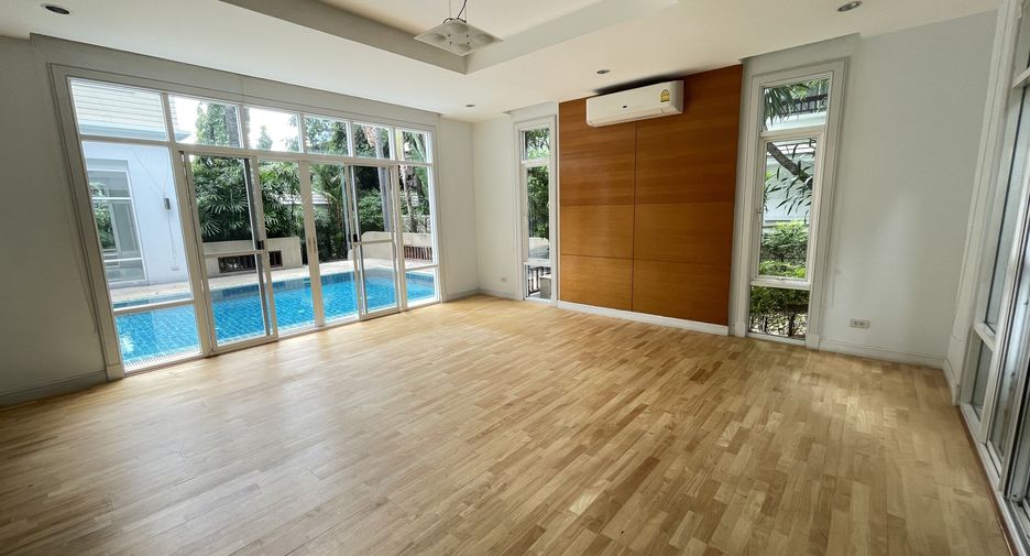For rent 4 ベッドルーム house in Khlong Toei, Bangkok