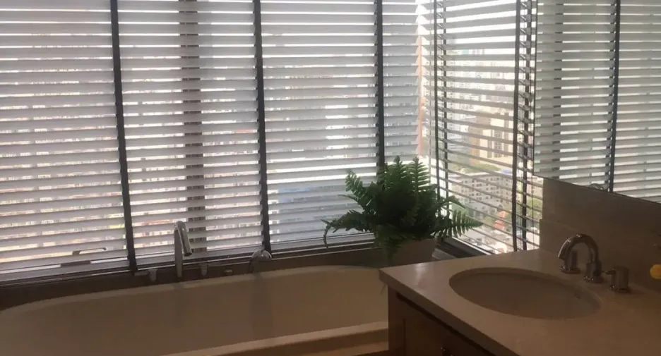 For sale and for rent 2 bedrooms condo in Khlong Toei, Bangkok