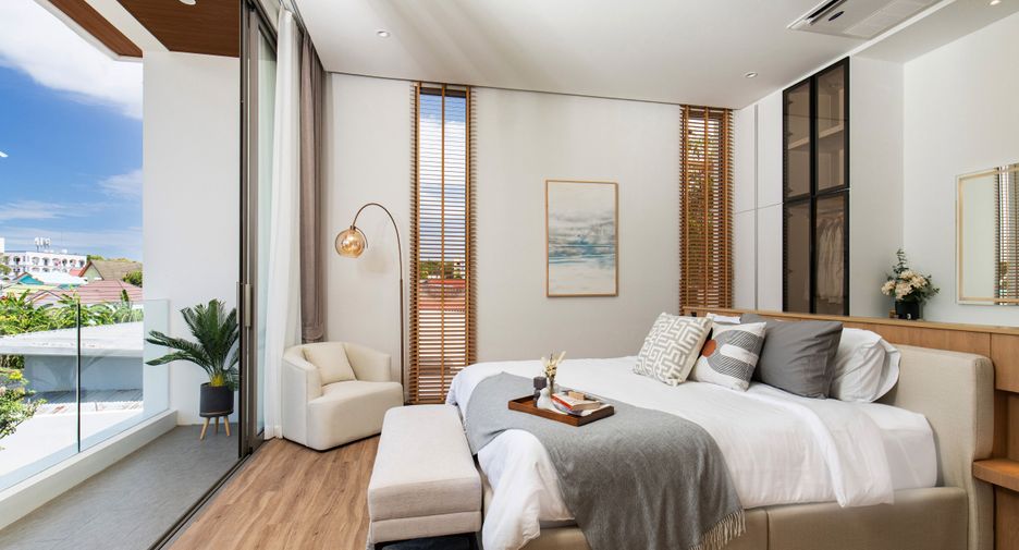 For sale 4 bedrooms villa in Mueang Phuket, Phuket