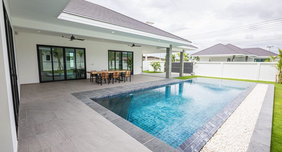 For sale 3 bedrooms villa in Hua Hin, Prachuap Khiri Khan