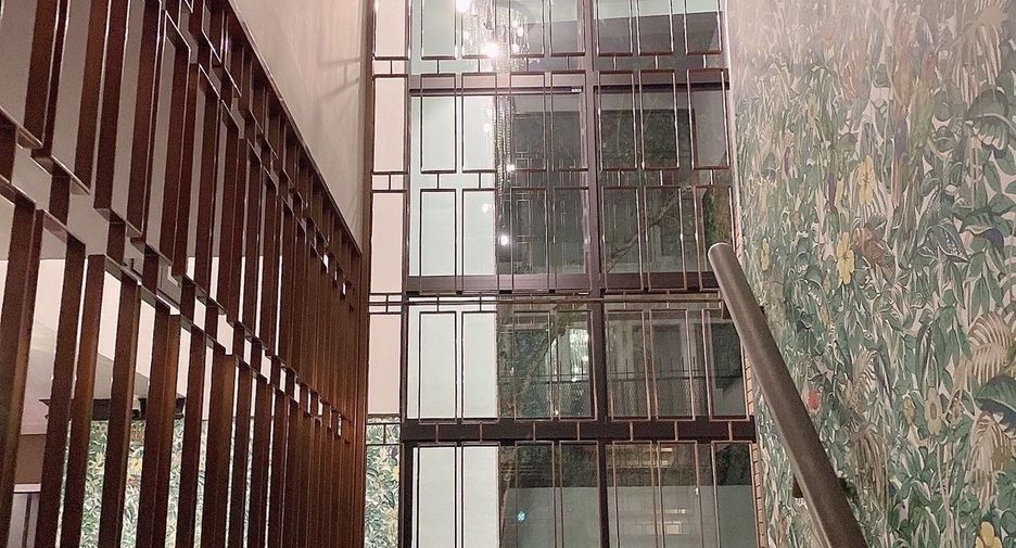 For sale 3 bedrooms condo in Pathum Wan, Bangkok