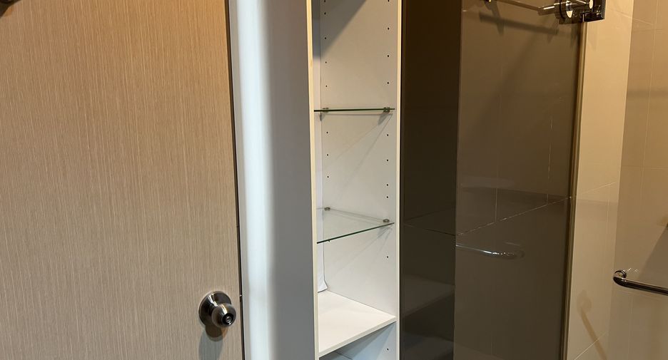 For sale 2 bedrooms apartment in Khlong Toei, Bangkok