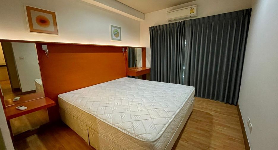 À louer 2 chambres condo à Pathum Wan, Bangkok