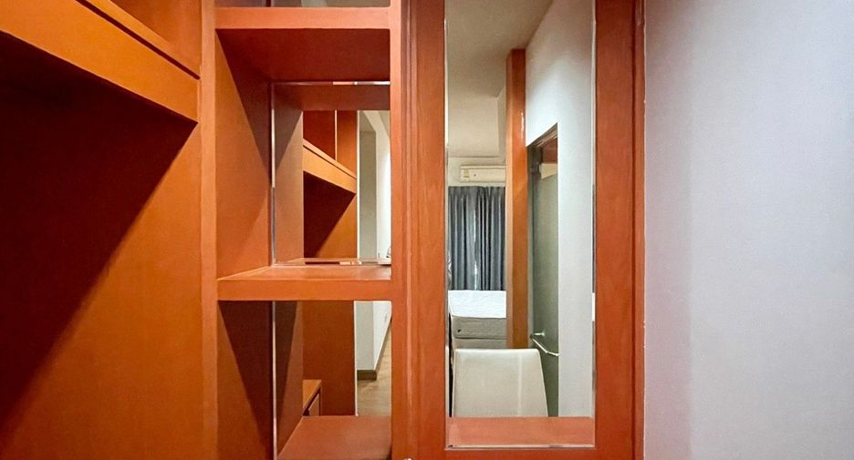 À louer 2 chambres condo à Pathum Wan, Bangkok