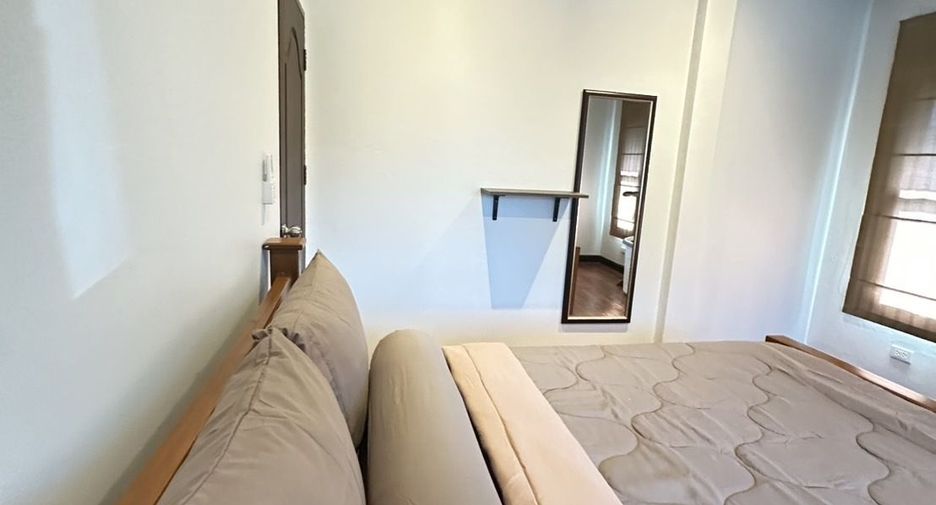 For rent 3 bedrooms townhouse in Mueang Phuket, Phuket