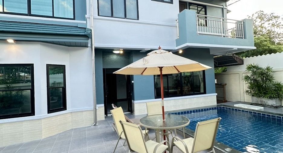For rent 3 bedrooms townhouse in Mueang Phuket, Phuket