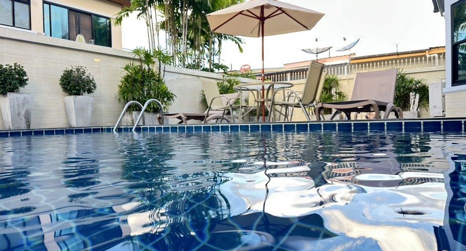 For rent 3 bedrooms townhouse in Mueang Phuket, Phuket