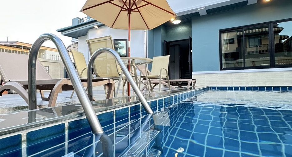 For rent 3 bedrooms townhouse in Mueang Phuket, Phuket