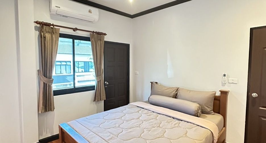 For rent 3 bedrooms townhouse in Mueang Phuket, Phuket