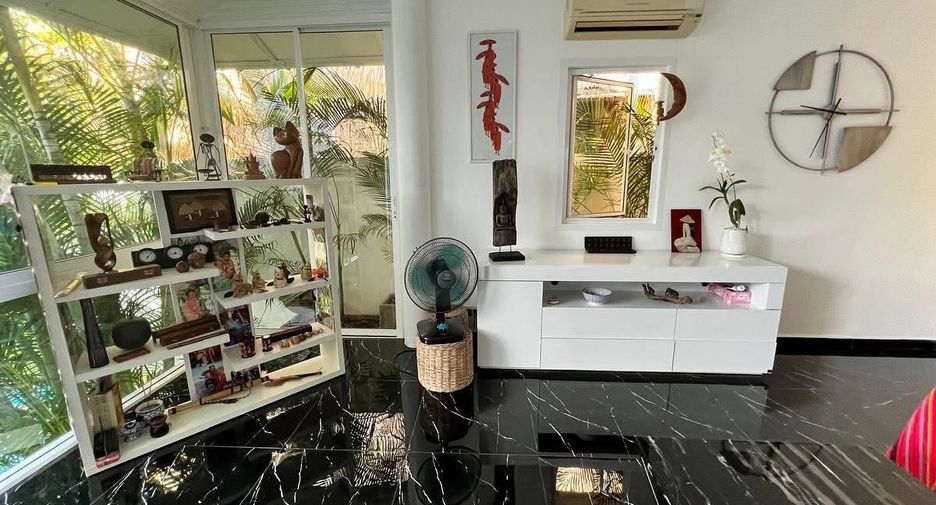 For sale 2 bedrooms villa in Mueang Phuket, Phuket