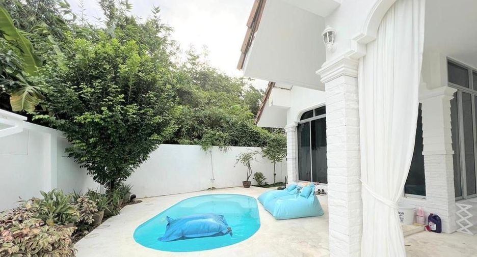 For rent 4 bedrooms villa in Mueang Phuket, Phuket