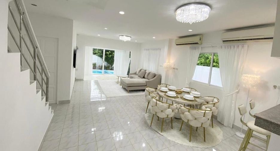 For rent 4 bedrooms villa in Mueang Phuket, Phuket