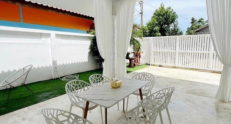 For rent 4 bedrooms villa in Mueang Phuket, Phuket