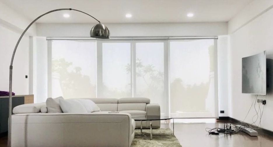 For sale and for rent 3 bedrooms townhouse in Watthana, Bangkok