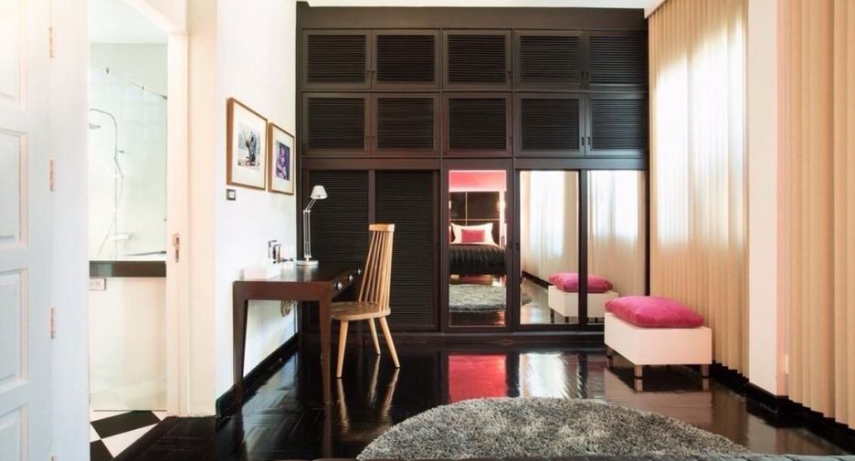 For sale 4 bedrooms house in Din Daeng, Bangkok