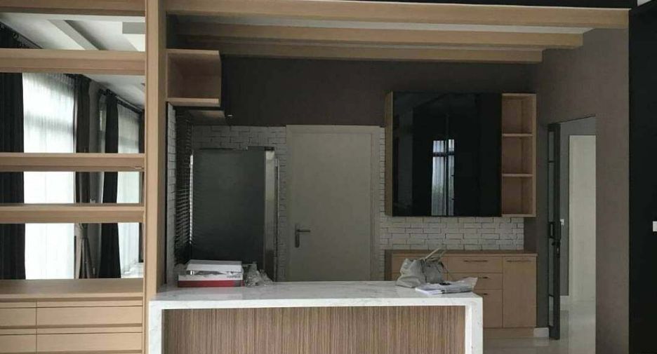 For rent 3 bedrooms house in Suan Luang, Bangkok
