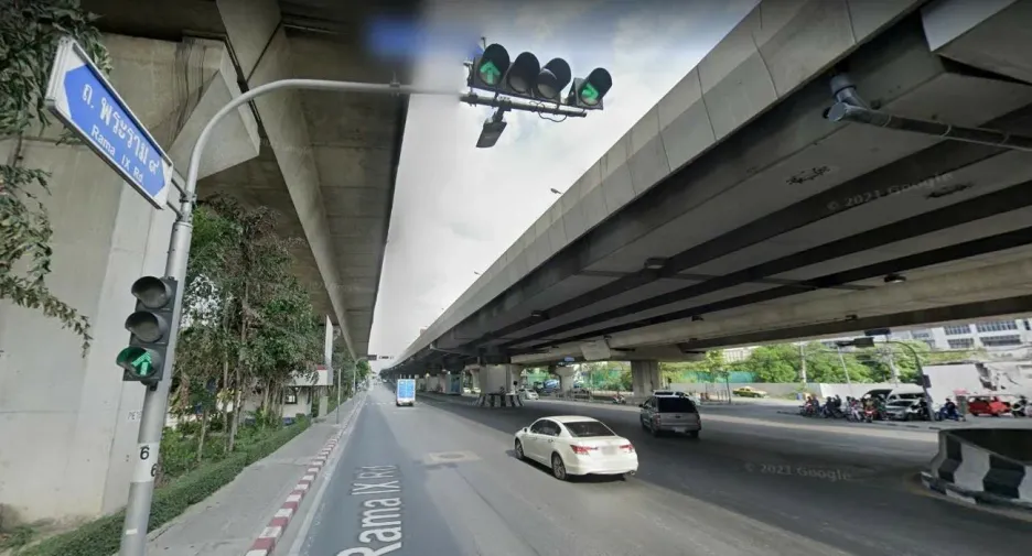 Grundstück zum Kauf in Huai Khwang, Bangkok