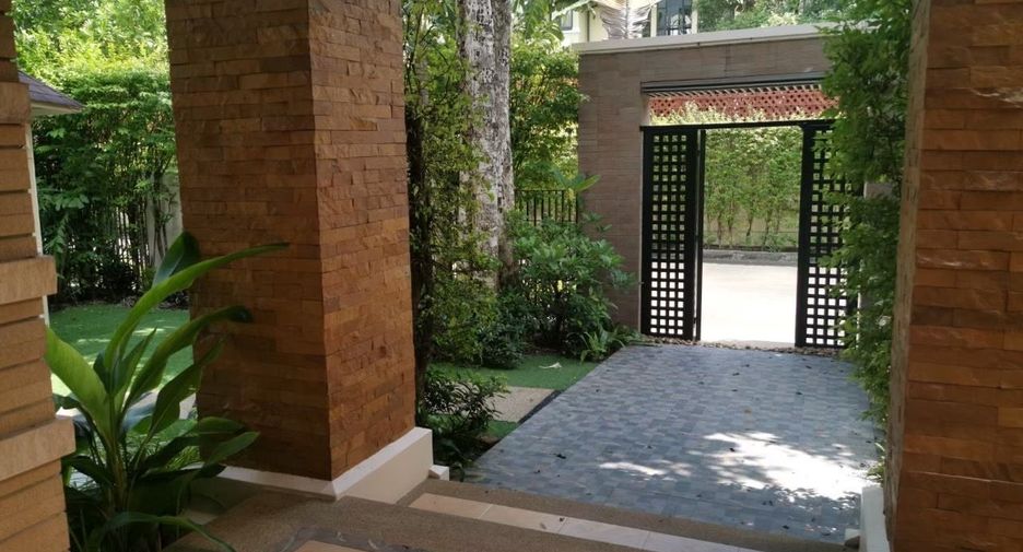 For rent 3 bedrooms house in Suan Luang, Bangkok