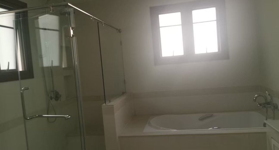 For rent 3 bedrooms house in Suan Luang, Bangkok