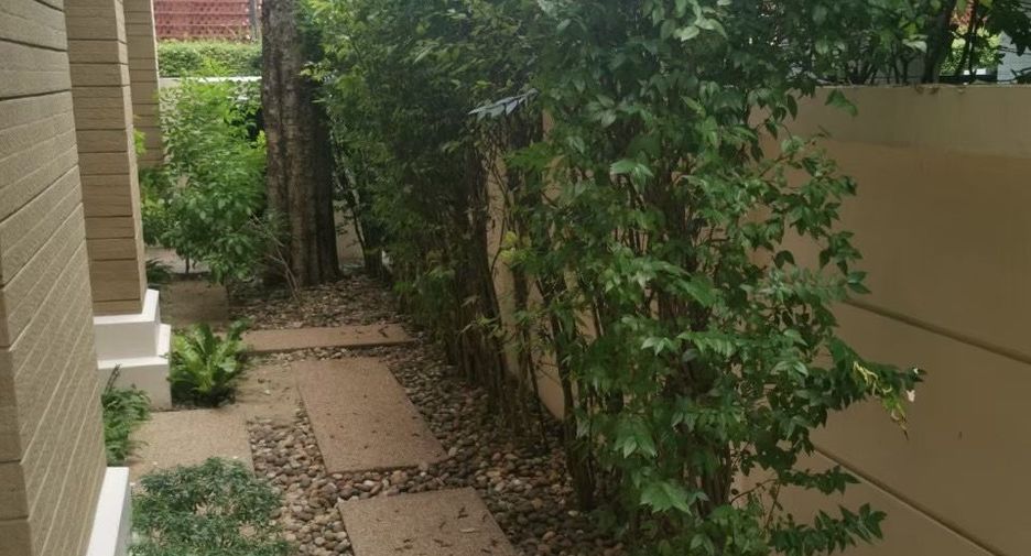 For rent 3 bedrooms house in Suan Luang, Bangkok