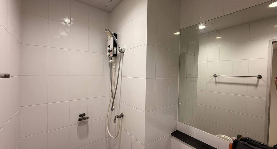 For sale 1 bed condo in Bang Kapi, Bangkok