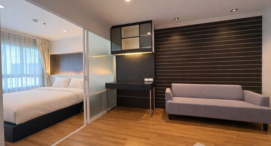 For rent 1 bed condo in Huai Khwang, Bangkok