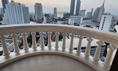 For rent 2 bedrooms condo in Bang Rak, Bangkok