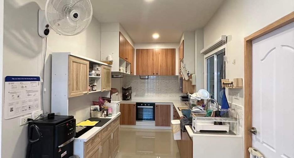 For sale 3 bedrooms house in Bang Lamung, Chonburi