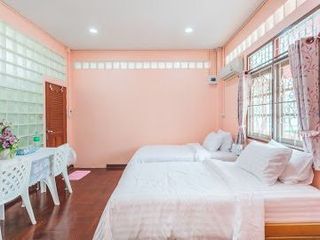 For sale 6 bedrooms house in Bang Phlat, Bangkok